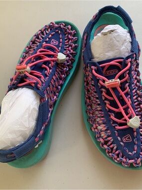 Keen Uneek Women's Water Hiking Toggle Multi-Color Stretch Sandals Size 7